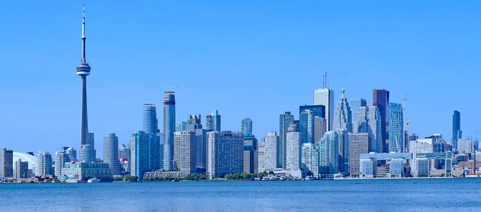 Manhattan Review in Toronto